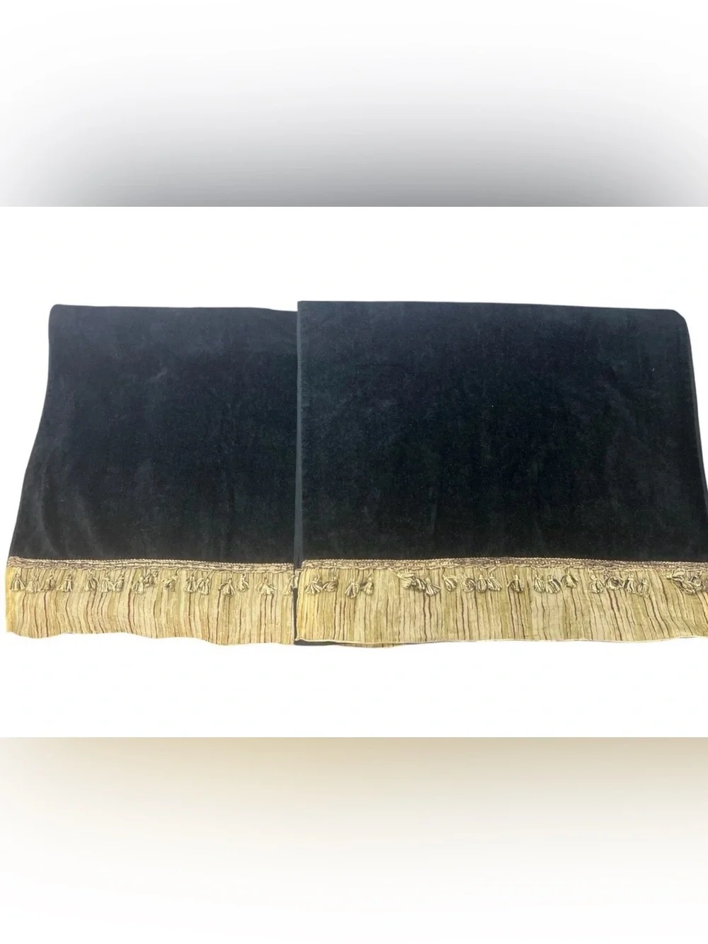 Avanti Look Black Velour Bath Towels Set 2 Tassel Fringe Gold Trim 24”x56” Lux